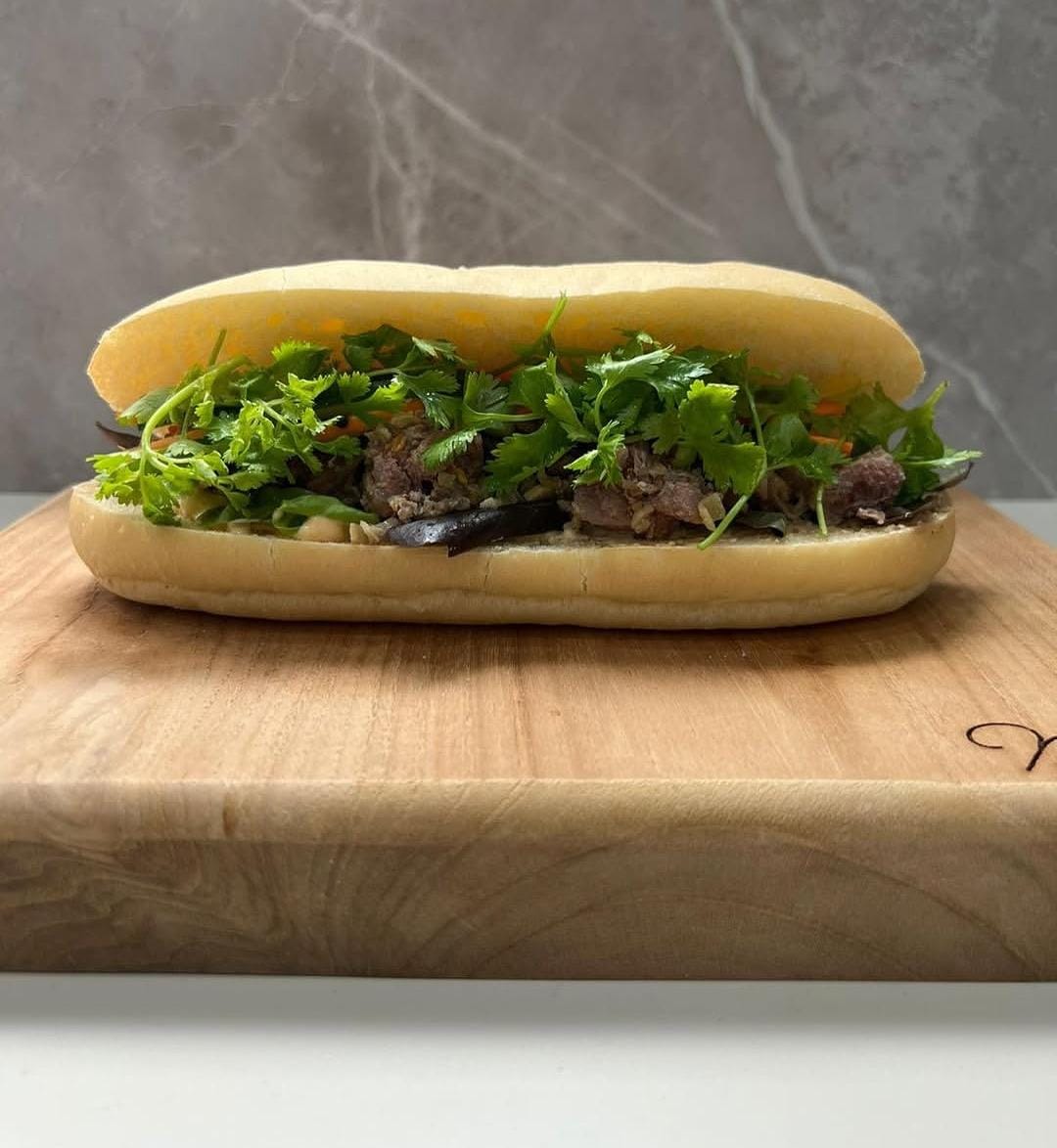 BANH MI